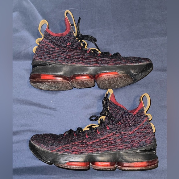 Nike LeBron 15 "New Heights" Men's Size 13 Pre-Owned No Box Dark Atomic Teal/Red - Picture 3 of 9